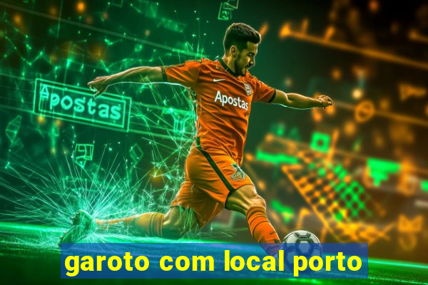 garoto com local porto